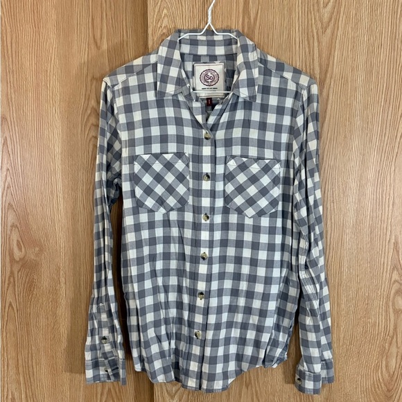 SO Gray and White Plaid Button Down Shirt - Picture 2 of 5
